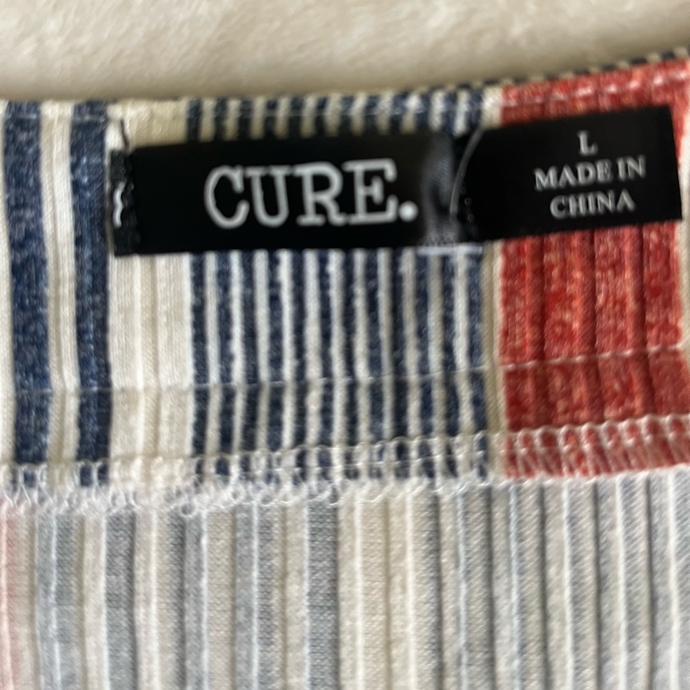 CURE. Striped Red and Black Women's Top Sz L - Picture 6 of 8